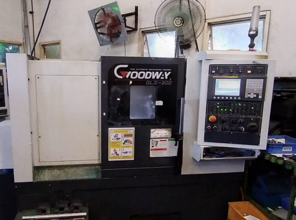 CNC-Drehmaschinen und Dreh-Fräszentren — Maschine 6