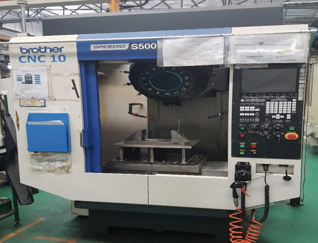 CNC-Bearbeitungszentren (Fräsen) — Maschine 8