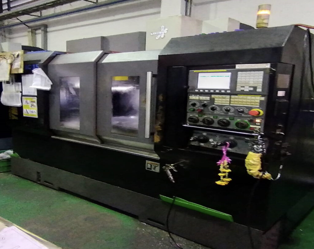 CNC-Bearbeitungszentren (Fräsen) — Maschine 11