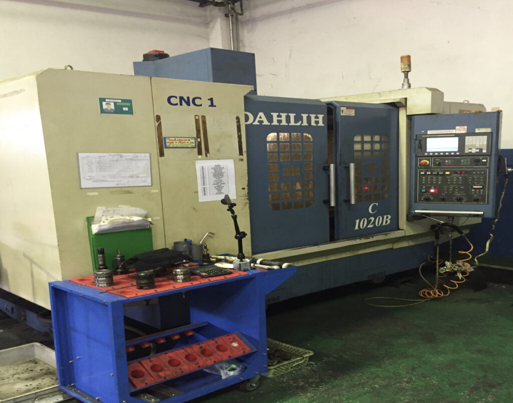CNC-Bearbeitungszentren (Fräsen) — Maschine 13