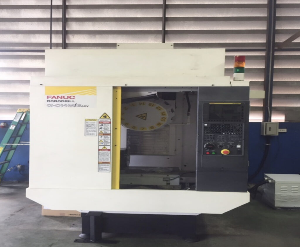 CNC-Bearbeitungszentren (Fräsen) — Maschine 24